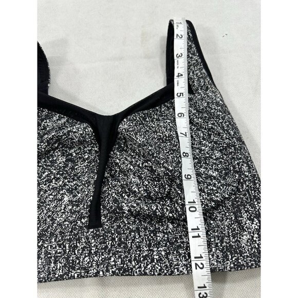 Lululemon Ta Ta Tamer III Rio Mist Black Womens 34DD? Sports Bra EUC Read - Picture 4 of 7